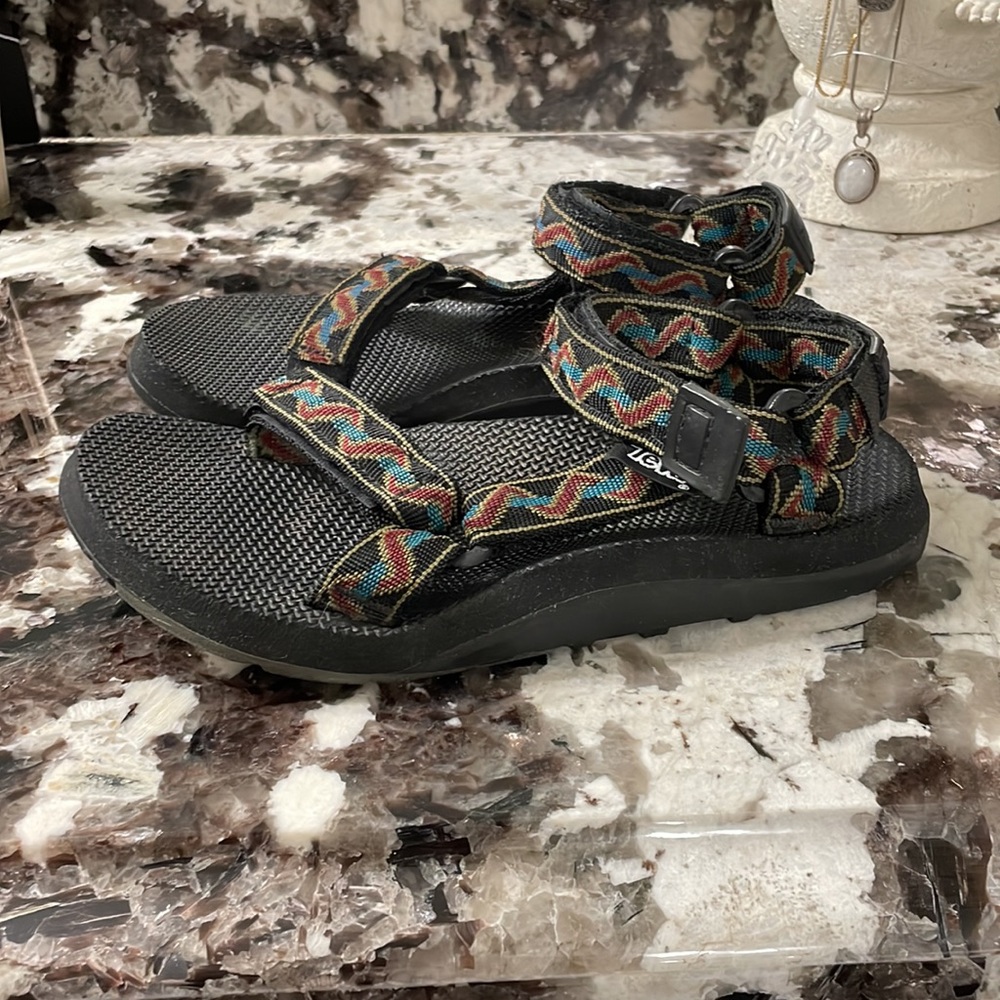 Teva Original Universal Sandal Black with Orange & Turquoise Snake Design Size 7